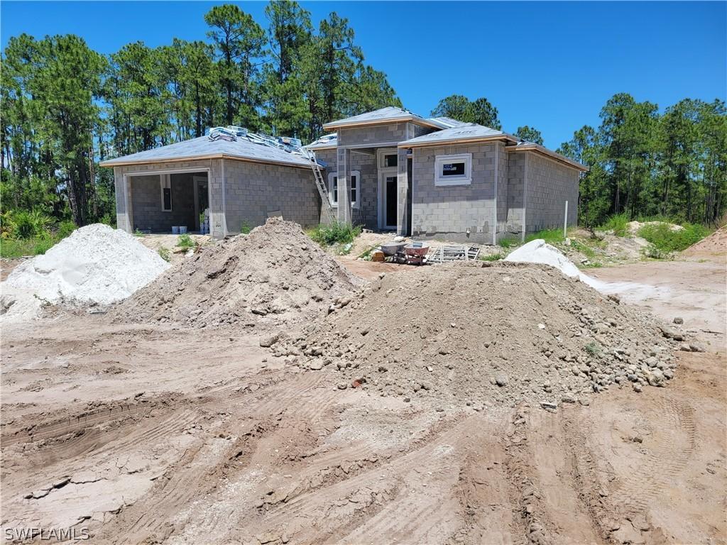 1510 Dayton Ave., Lehigh Acres, FL 33972