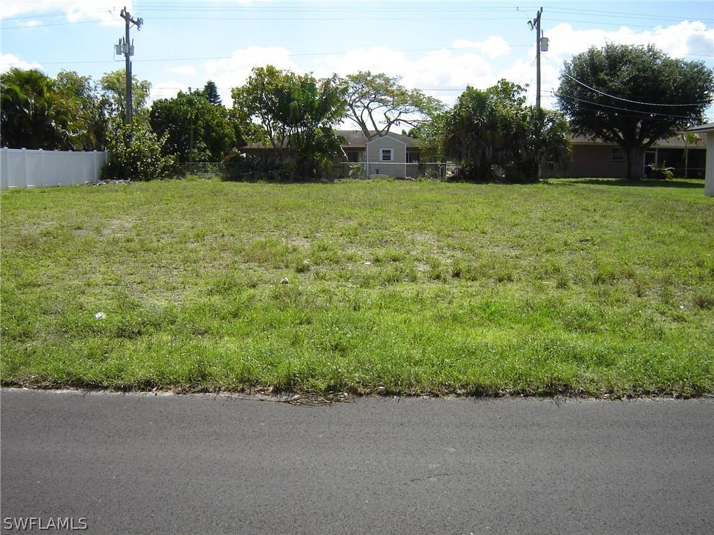 1811 SE 11th Ave., Cape Coral, FL 33990