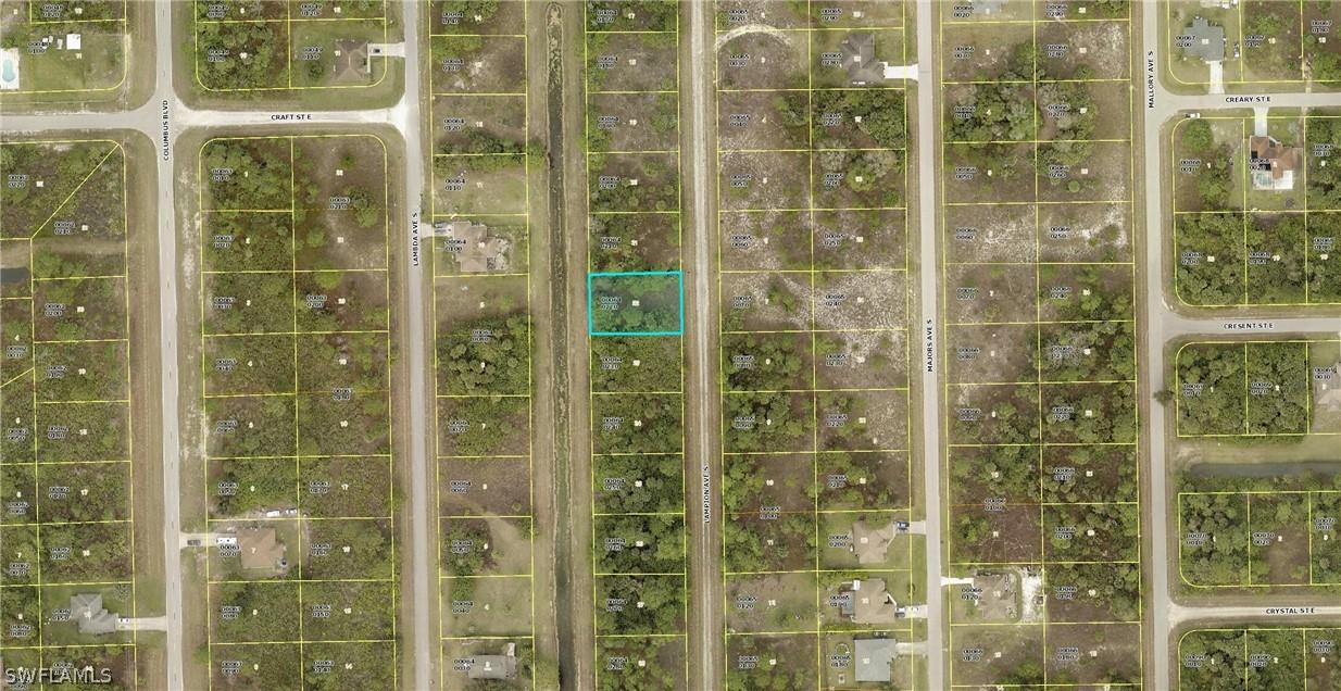 428 Lampion Ave., Lehigh Acres, FL 33974
