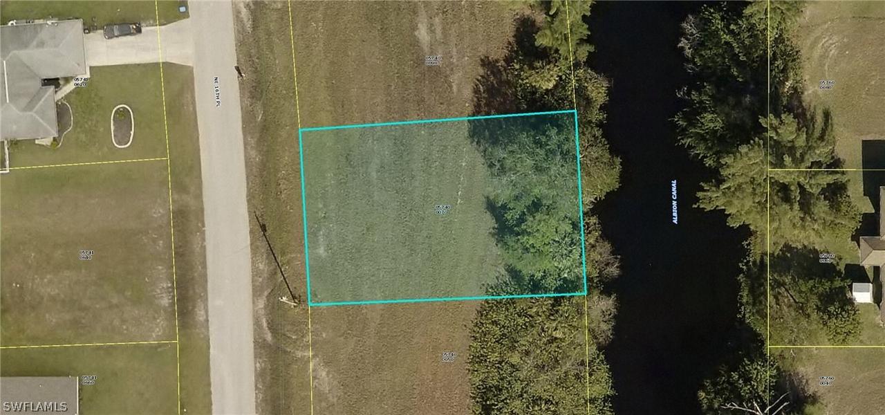 3717 NE 16th Pl., Cape Coral, FL 33909