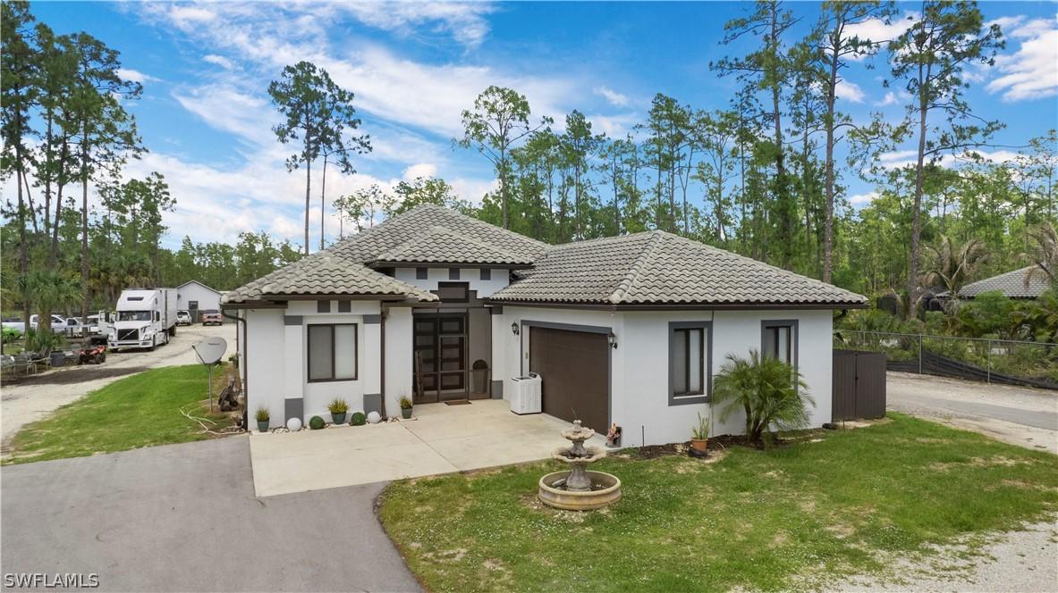 3603 8th Ave., Naples, FL 34120