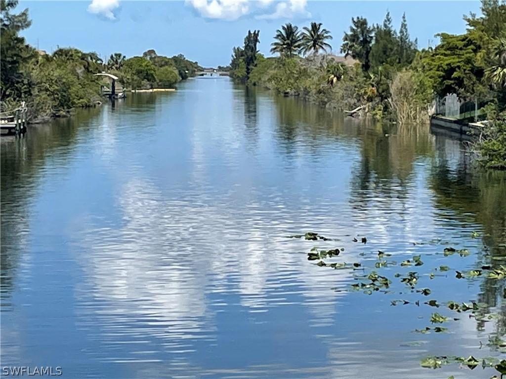 202 NW 9th St., Cape Coral, FL 33993