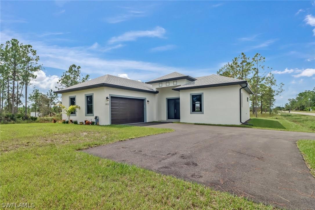 3032 41st Ave., Naples, FL 34120