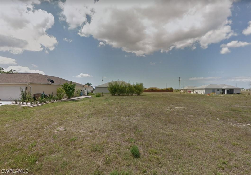 2216 NW 2nd Pl., Cape Coral, FL 33993