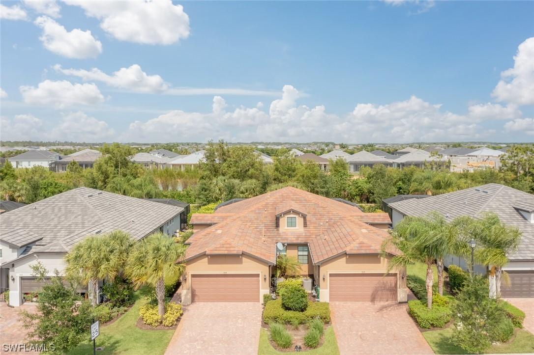 7678 Jacaranda Ln., Naples, FL 34114