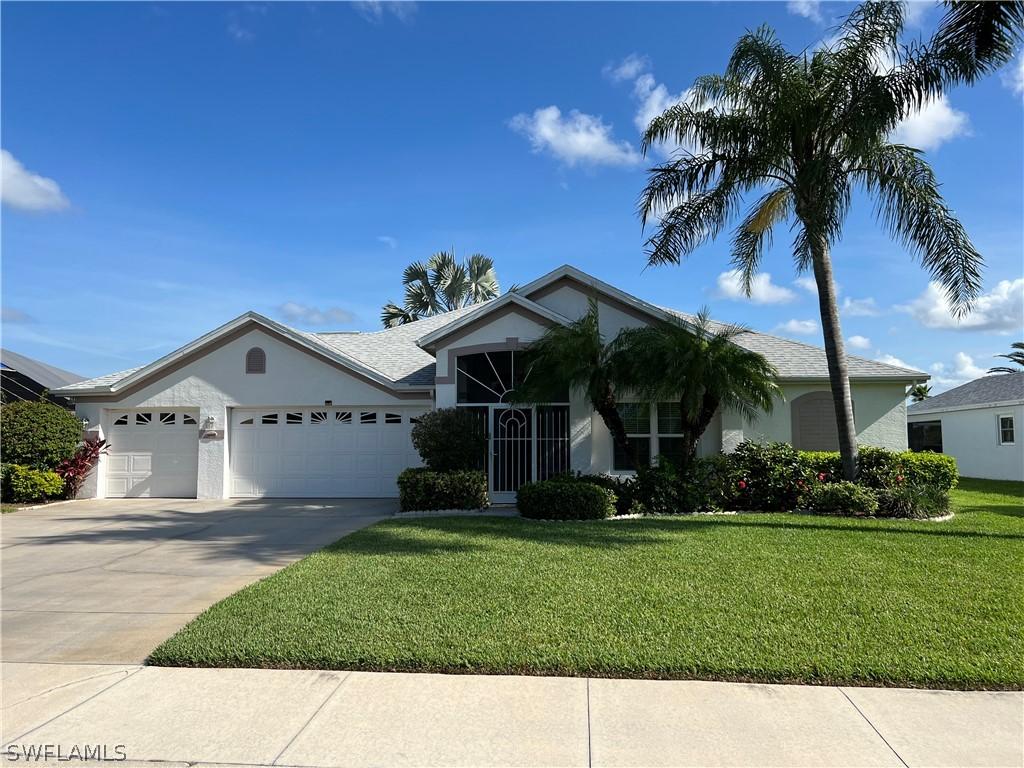 18301 Plumbago Ct., Lehigh Acres, FL 33972