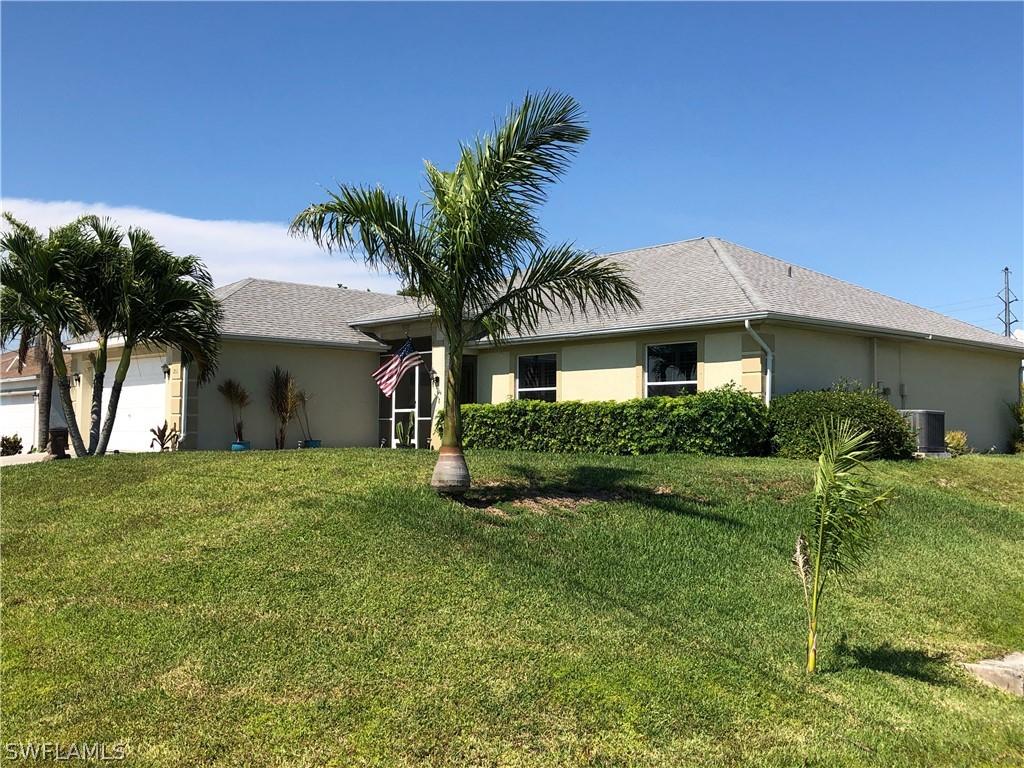 201 NW 24th Pl., Cape Coral, FL 33993