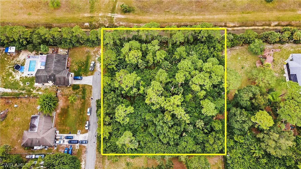 409 Greenwood Ave., Lehigh Acres, FL 33972