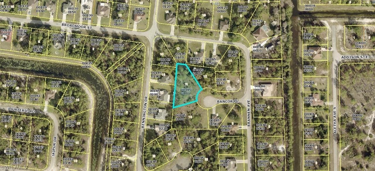 433 Bancor Pl., Lehigh Acres, FL 33974