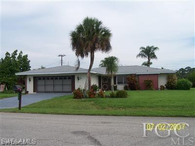 313 Inman St., Lehigh Acres, FL 33936