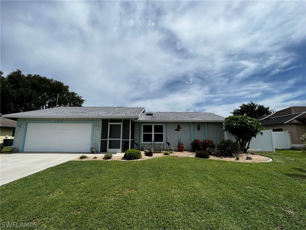 1019 SE 27th Ter., Cape Coral, FL 33904