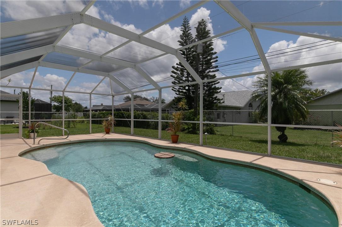 408 SE 4th Ter., Cape Coral, FL 33990