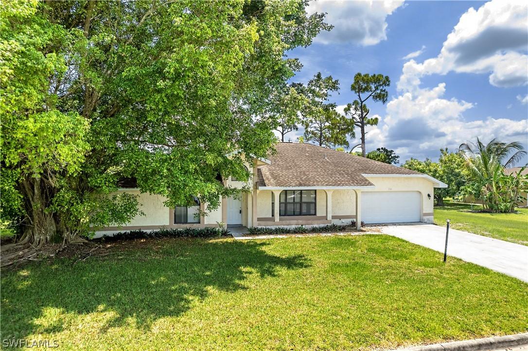 506 Corinne Dr., Lehigh Acres, FL 33936