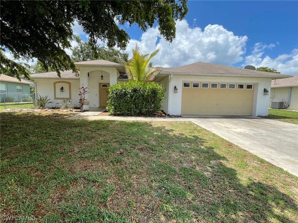 160 SE 27th Ter., Cape Coral, FL 33904