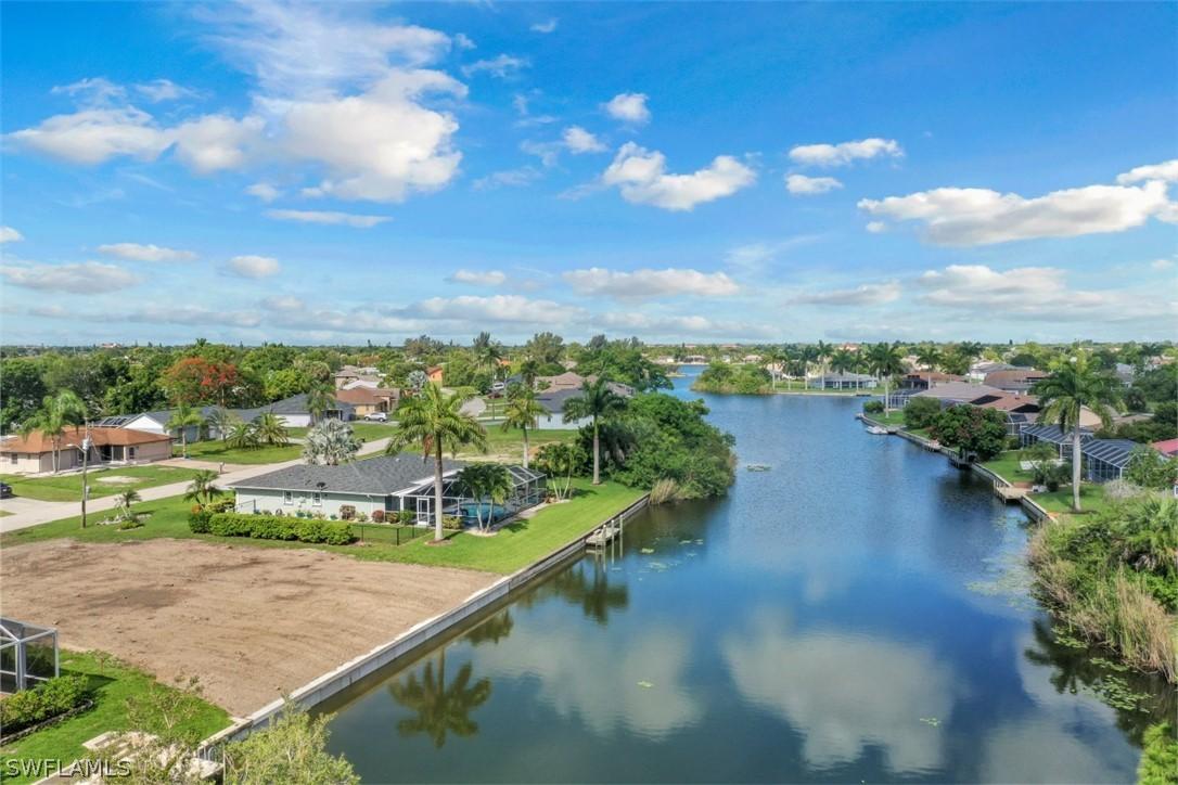 2217 NE 4th St., Cape Coral, FL 33909