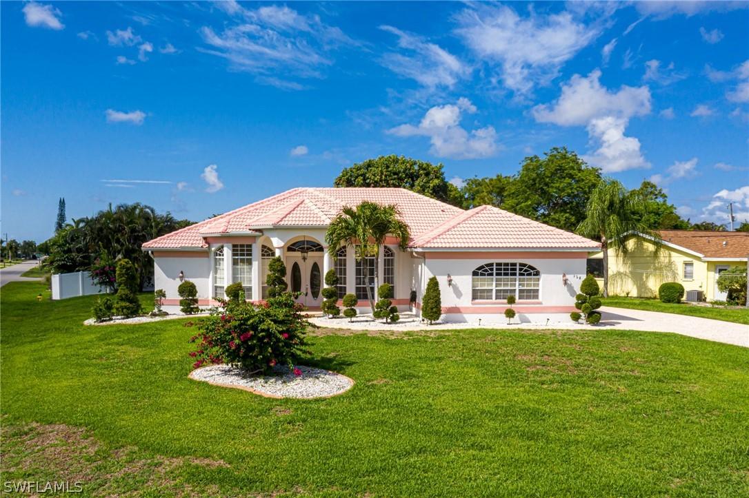 928 SE 17th St., Cape Coral, FL 33990