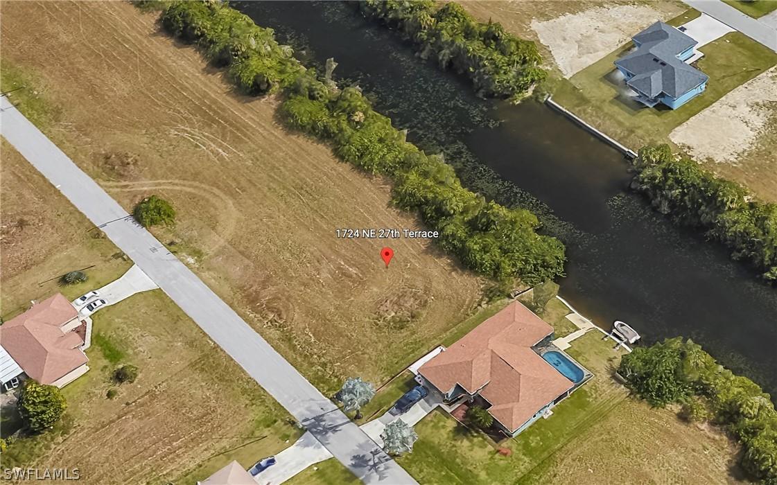 1724 NE 27th Ter., Cape Coral, FL 33909