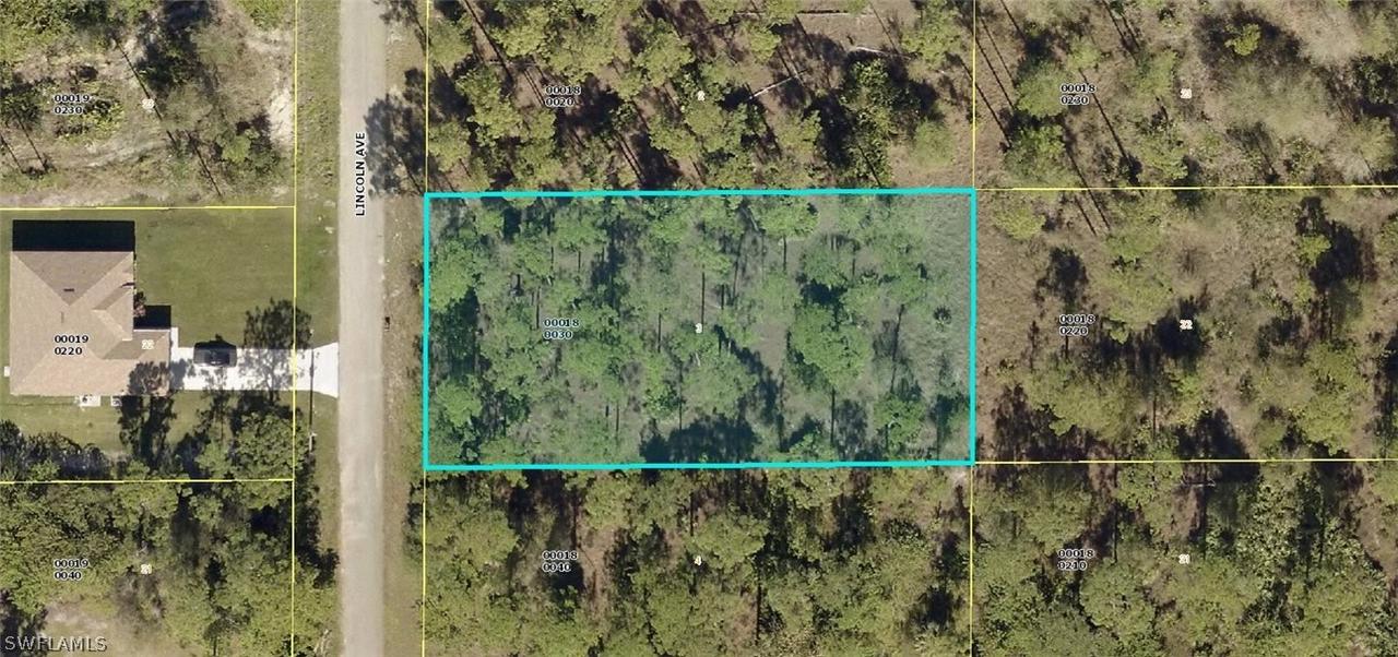 1318 Lincoln Ave Ave., Lehigh Acres, FL 33972