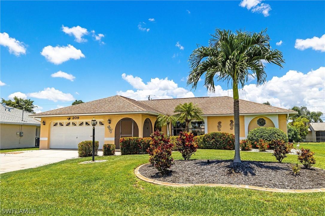 209 SW 32nd Ter., Cape Coral, FL 33914