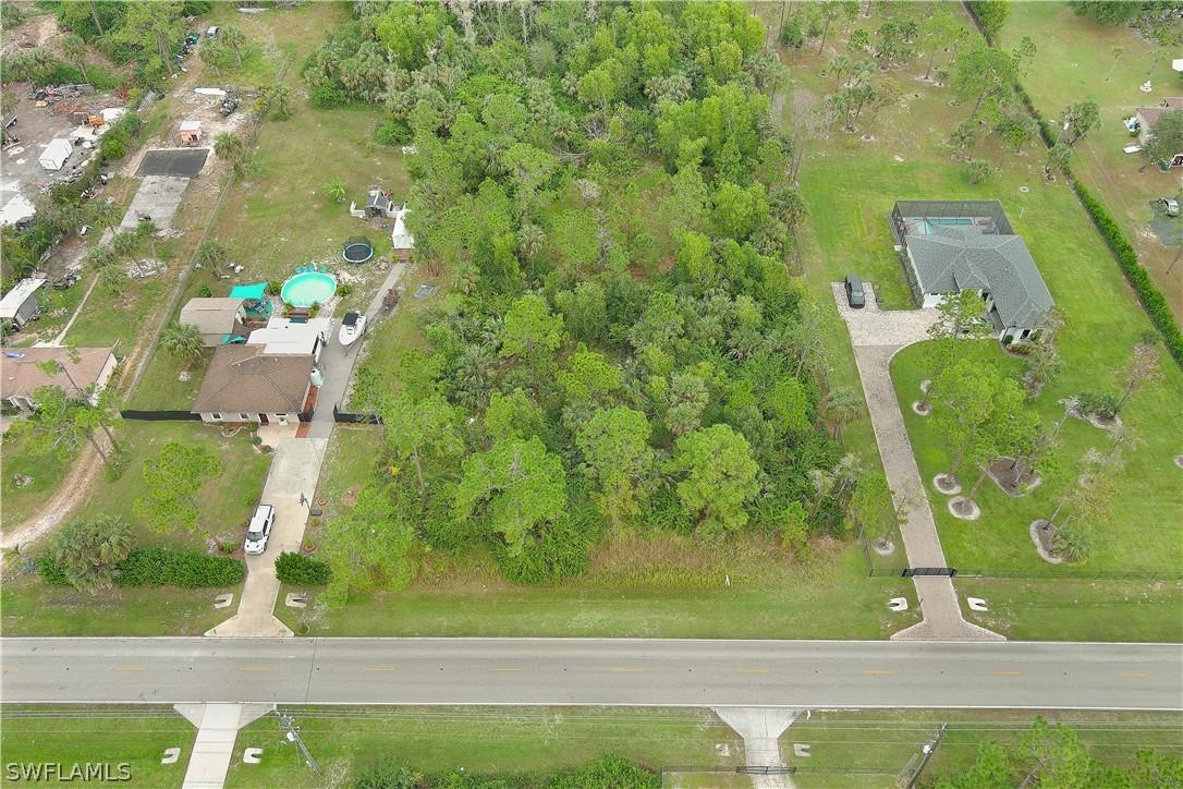 18th Ave., Naples, FL 34120