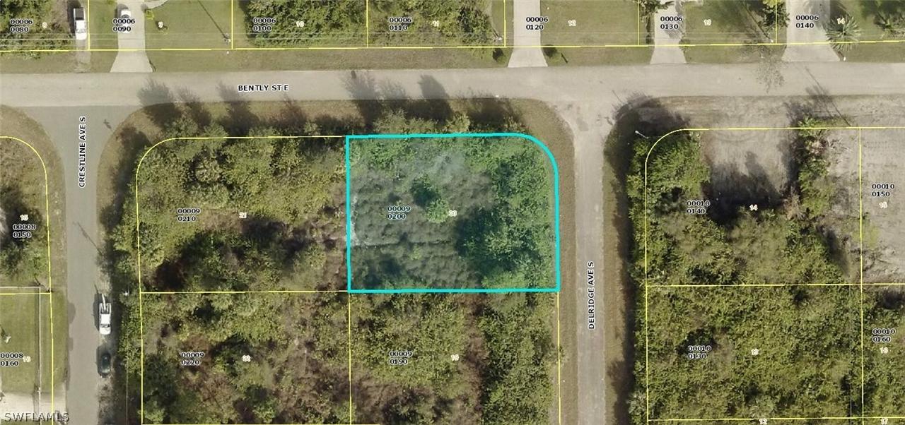 706 Delridge Ave., Lehigh Acres, FL 33974