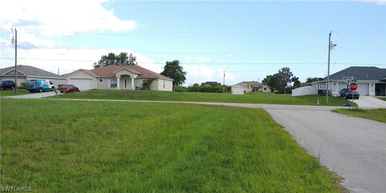 1201 NW 13th Pl., Cape Coral, FL 33993