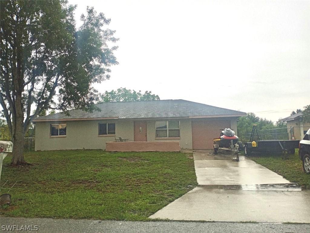 1117 Gifford Ave., Lehigh Acres, FL 33936