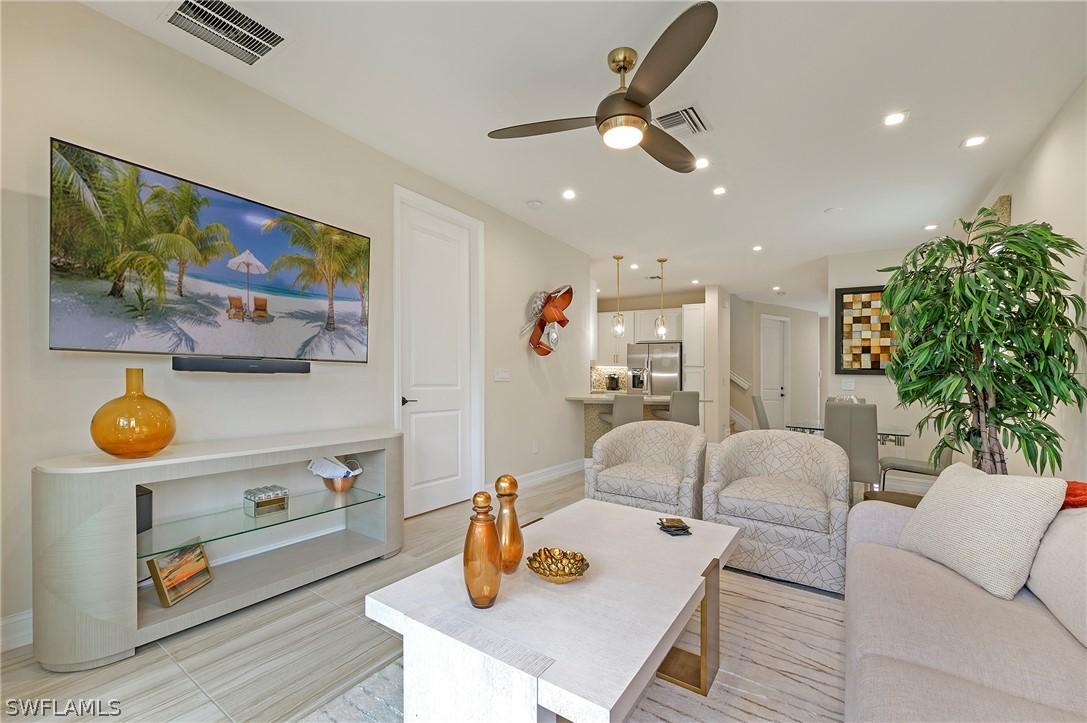7575 Morgan Way, Naples, FL 34119