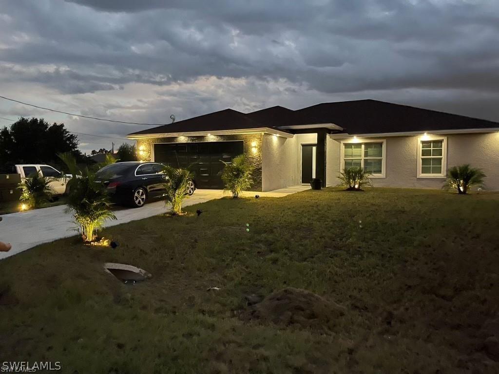 2011 Wanda Ave., Lehigh Acres, FL 33971