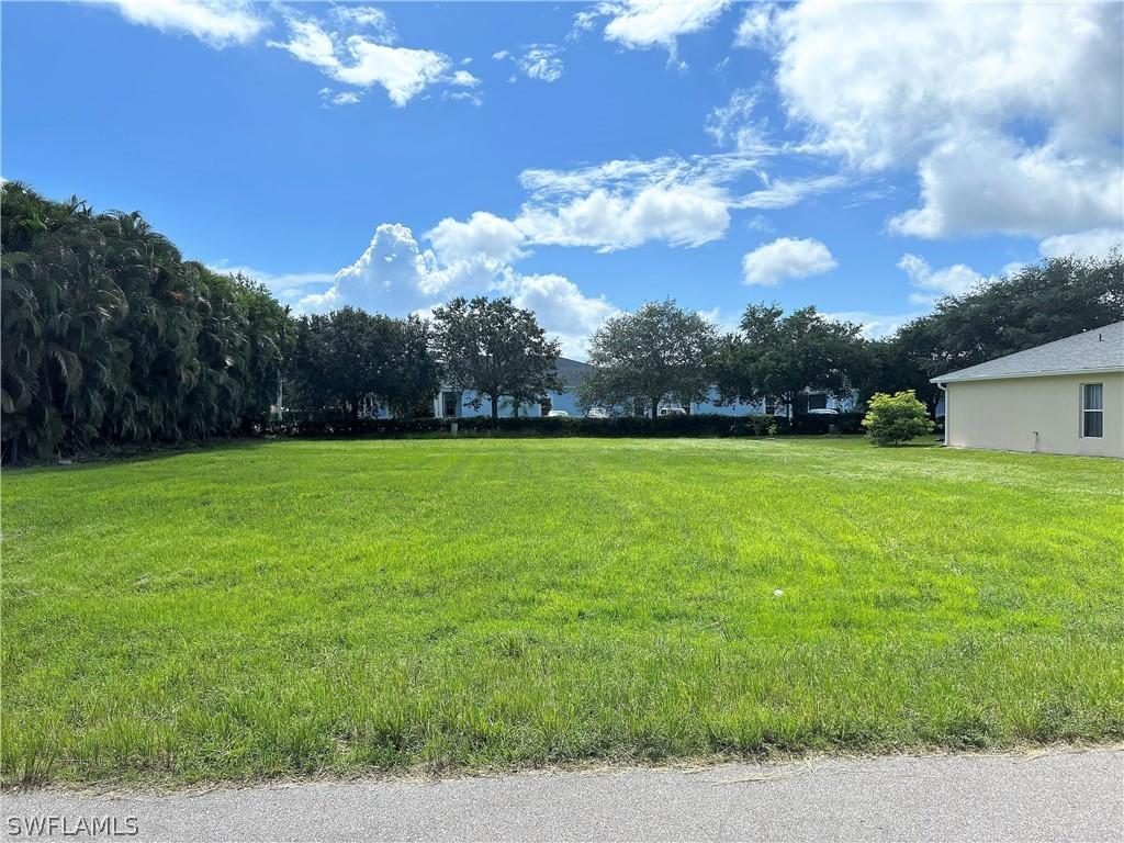 909 SE 4th Pl., Cape Coral, FL 33990