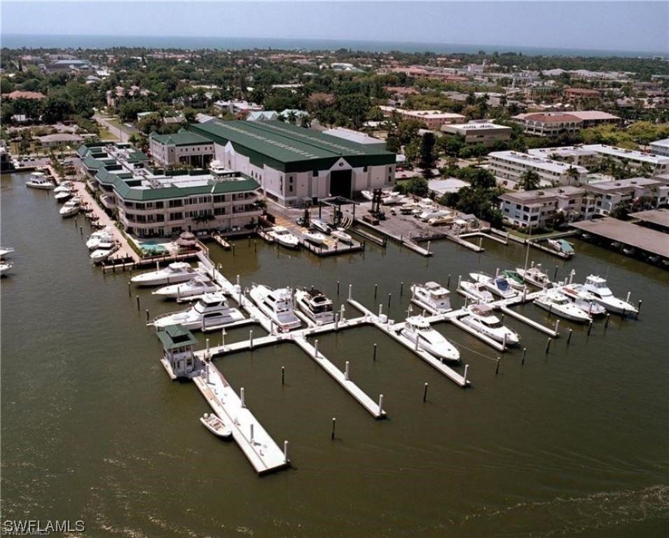 909 10th St., Naples, FL 34102