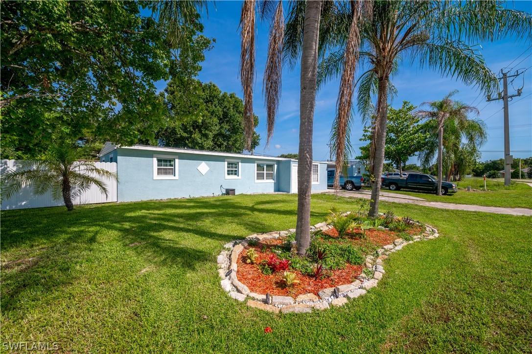 11 Alabama Rd., Lehigh Acres, FL 33936