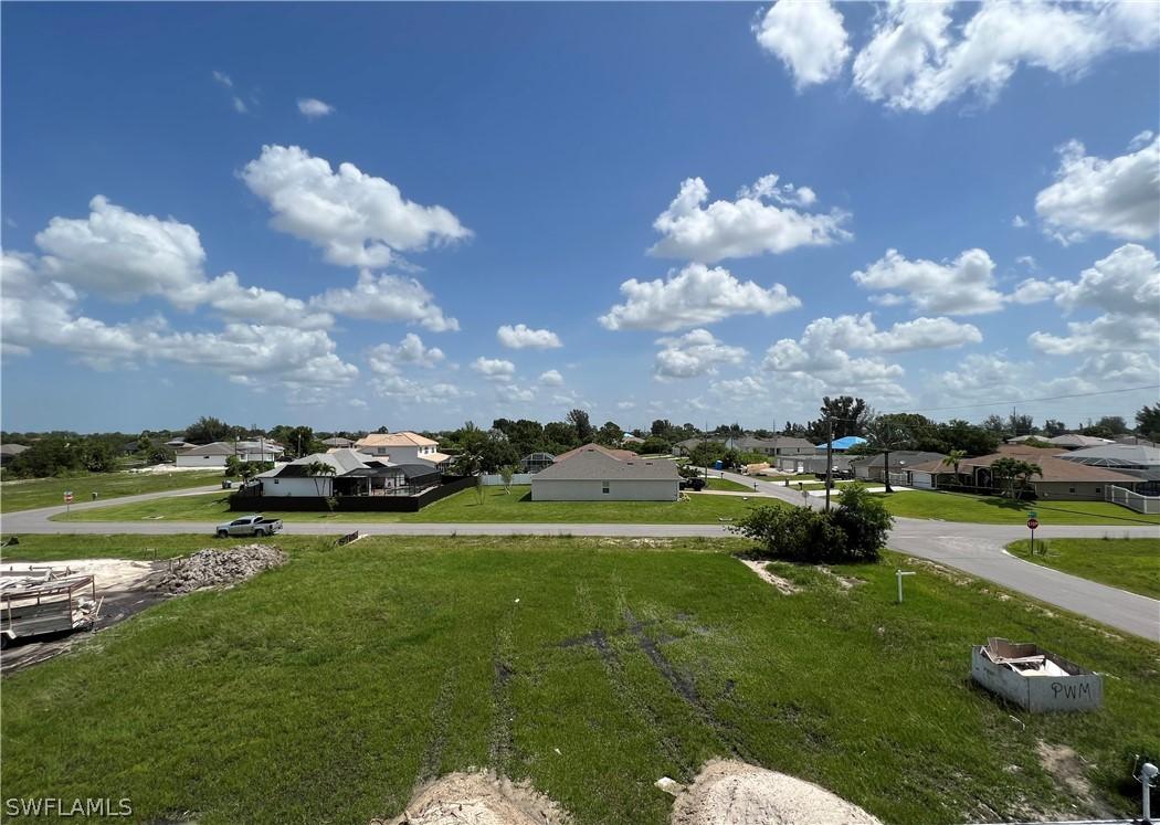 318 SW 25th Pl., Cape Coral, FL 33991