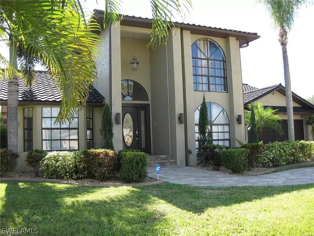 1216 Hancock Bridge Pkwy., Cape Coral, FL 33990