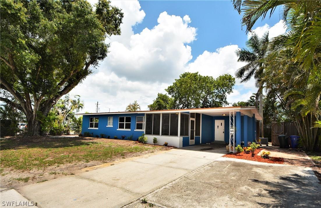 1930 Oakley Ave., Fort Myers, FL 33901