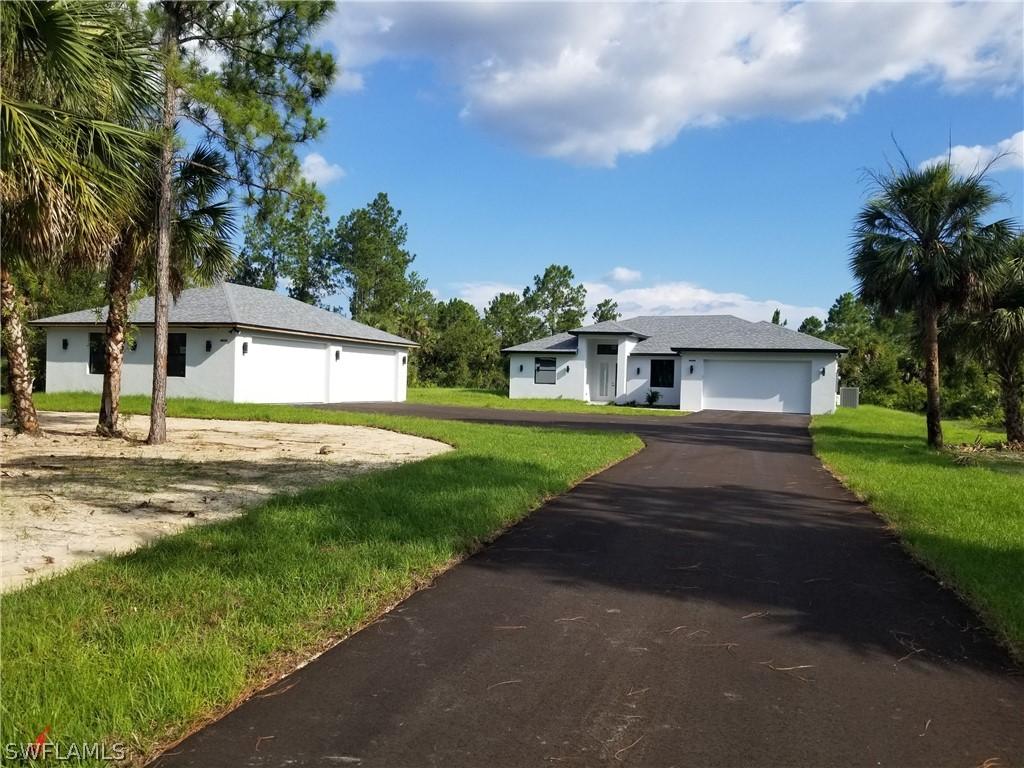 1892 16th Ave., Naples, FL 34120