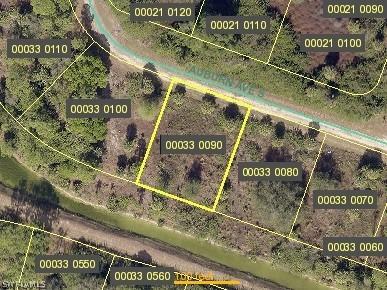 136 Auburn Ave., Lehigh Acres, FL 33974