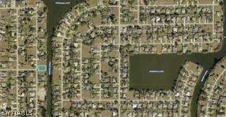 319 NE 17th Pl., Cape Coral, FL 33909