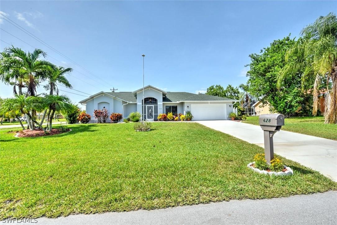 628 SE 22nd Ter., Cape Coral, FL 33990