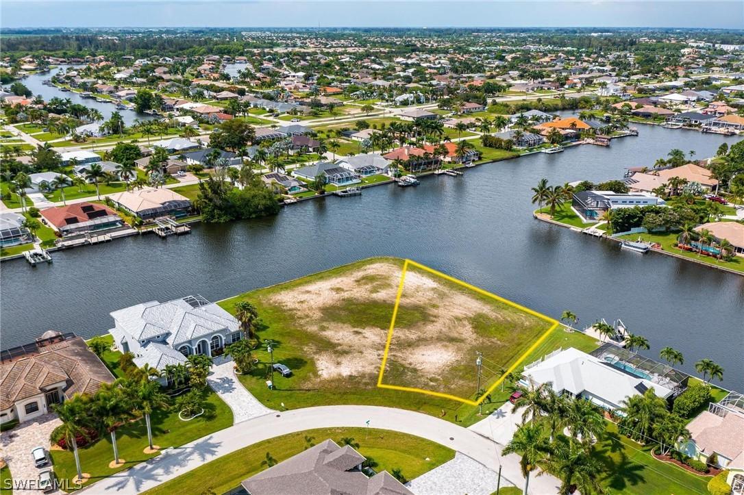 3021 SW 27th Pl., Cape Coral, FL 33914