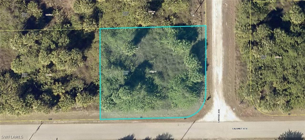 334 Larose Ave., Lehigh Acres, FL 33974