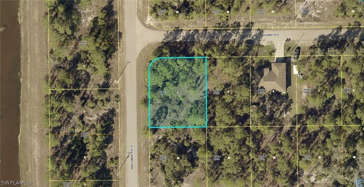 710 Alamo St., Lehigh Acres, FL 33974