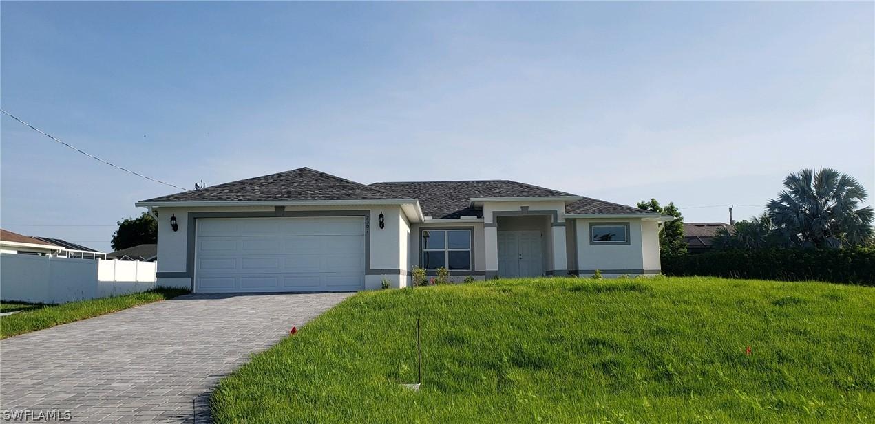 2307 NW 25th Ter., Cape Coral, FL 33993