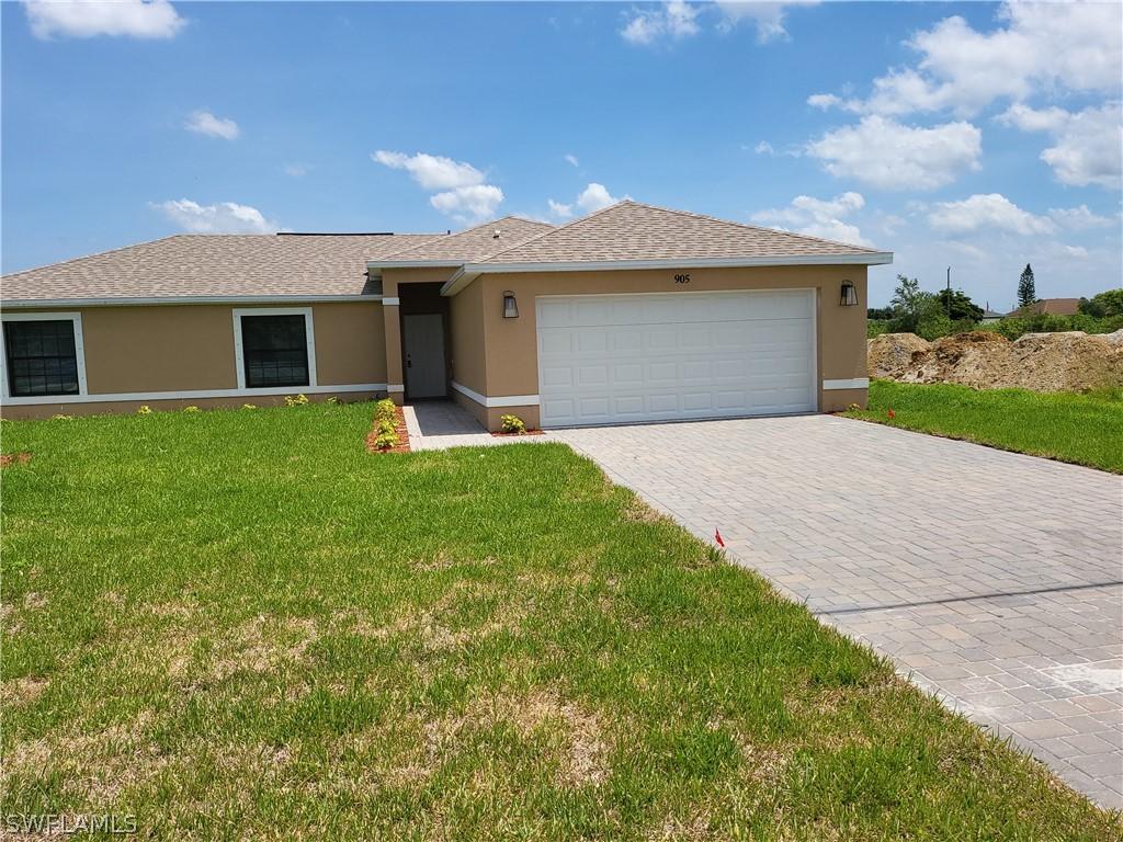 905 NE 11th Ter., Cape Coral, FL 33909