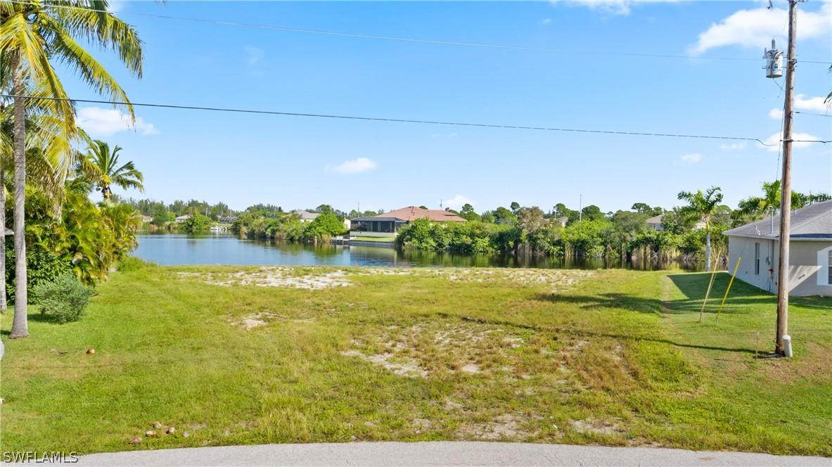 1729 NW 8th Ter., Cape Coral, FL 33993