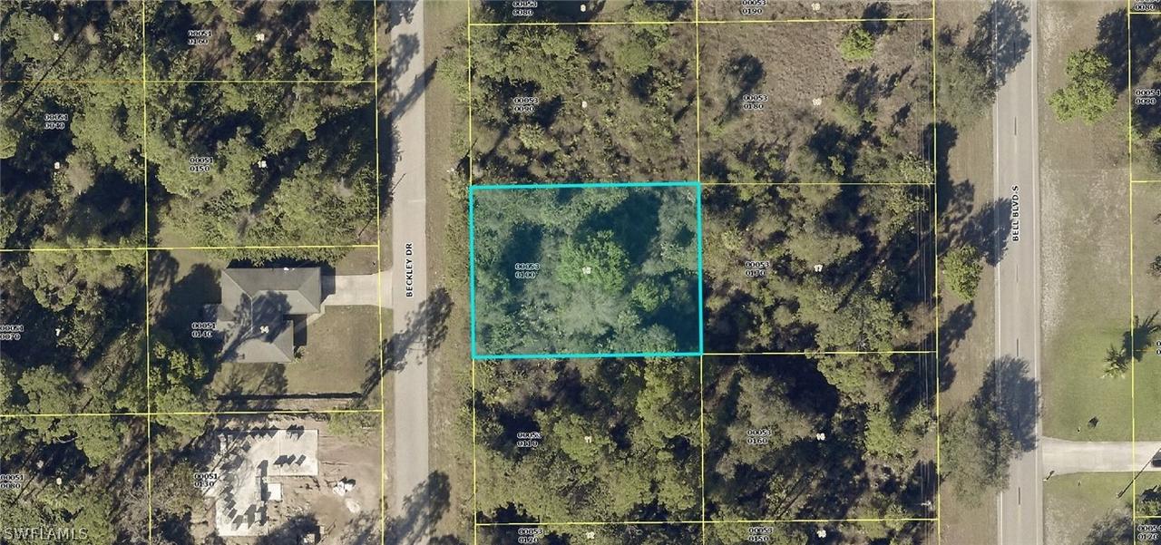 229 Beckley Dr., Lehigh Acres, FL 33974