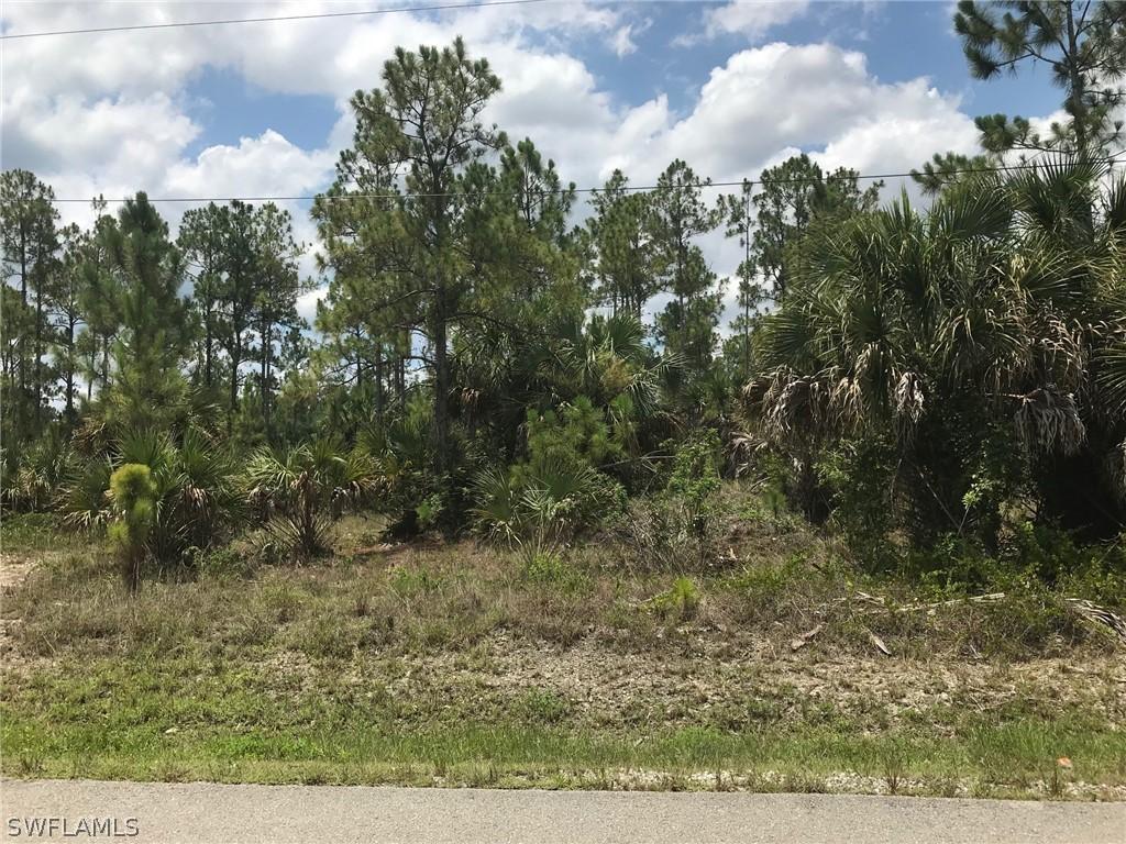10th Ave., Naples, FL 34120