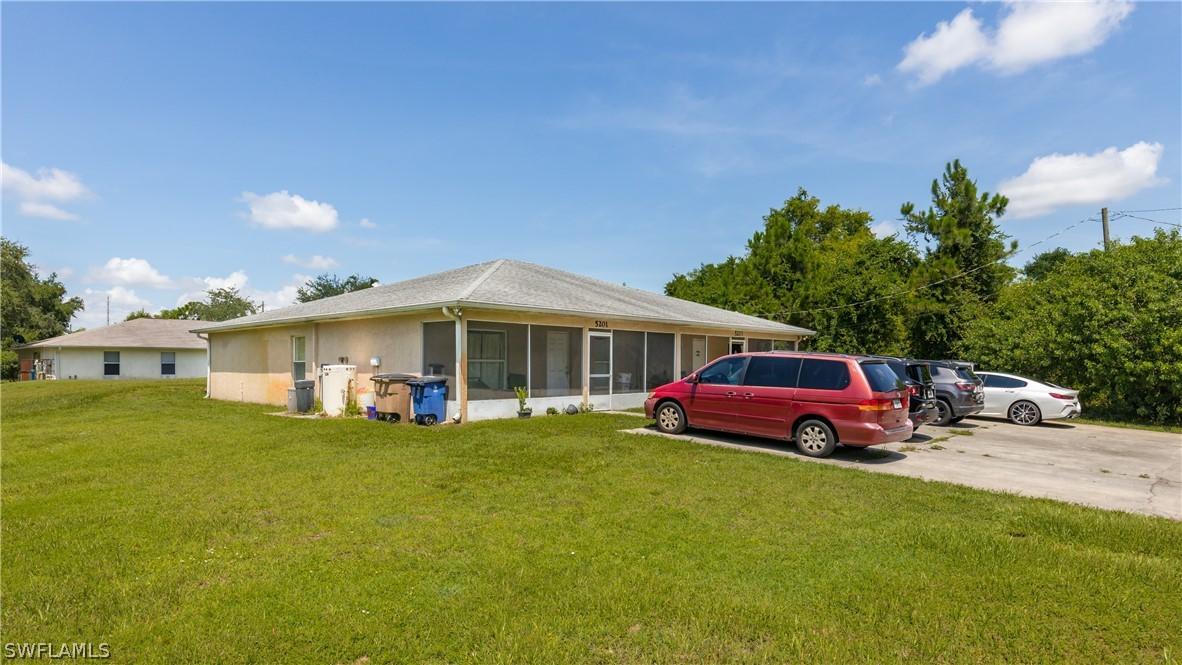 5201-5203 29th St., Lehigh Acres, FL 33973