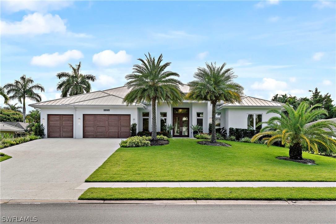 4234 Crayton Rd., Naples, FL 34103