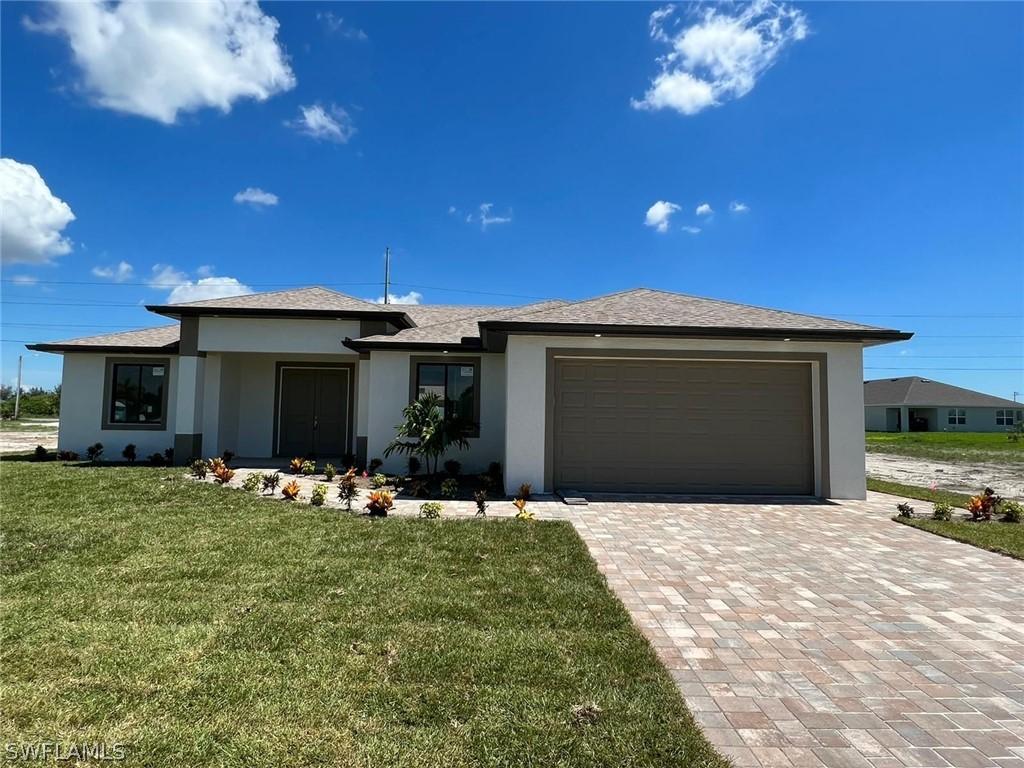 902 NW 8th Ter., Cape Coral, FL 33993